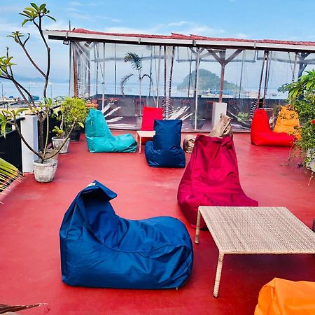 Blue Ocean Hotel لابوان باجو المظهر الخارجي الصورة